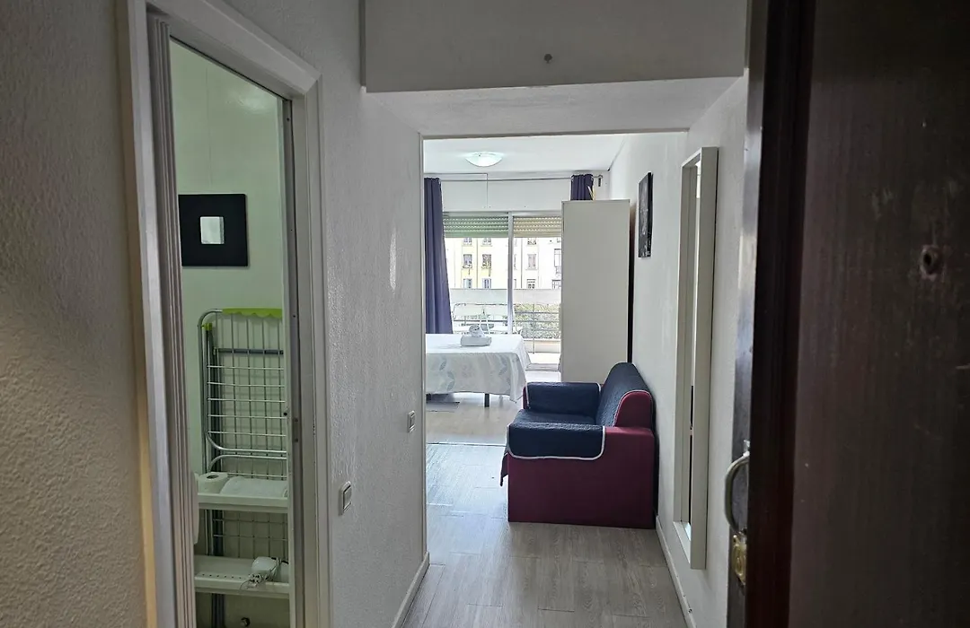 Estudio Doble Con Balcon En Madrid Centro-1