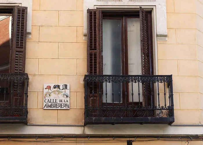 Reina Sofia Boutique II